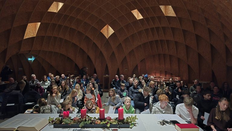 Read more about the article Jahresabschluss und Weihnachtsandacht des CLV Siegerland